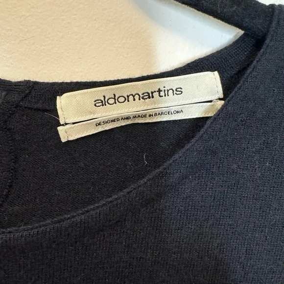 Aldo Martins Black Top with Pink Floral Design - Picture 5 of 5